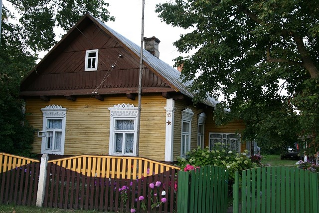Дом В Озерце